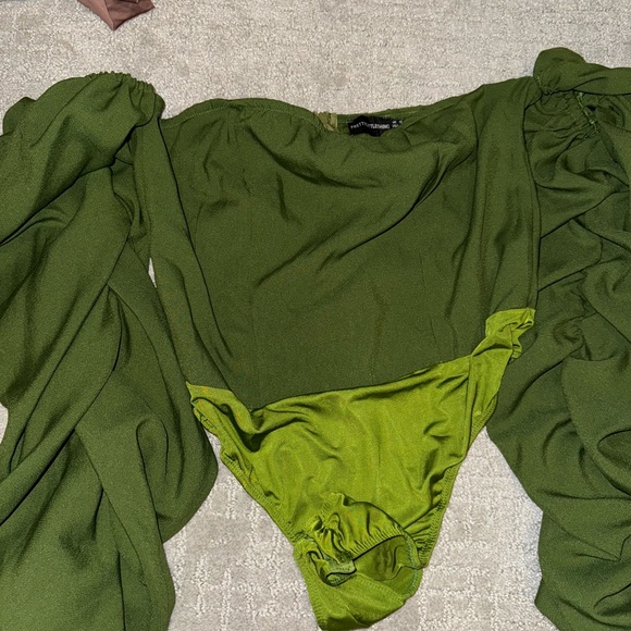 Green PLT bodysuit - Picture 6 of 6